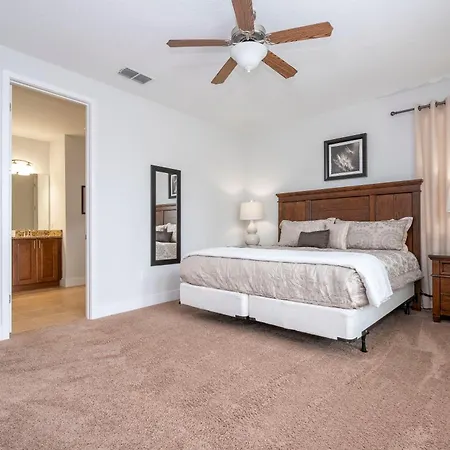 Enchanting Encore Escape: 8Br Oasis Near Disney Magic-2