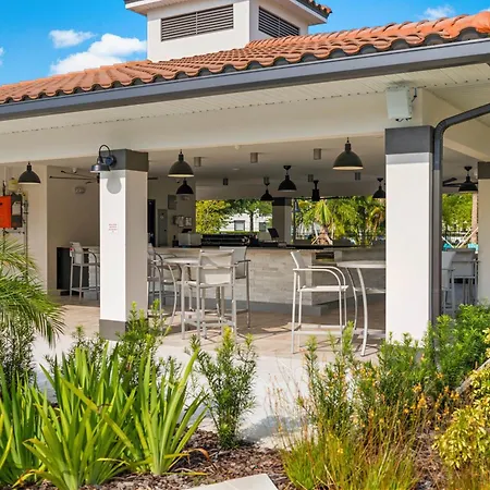 Cozy Condo Wprivate Balcony & Free Resort Access-2