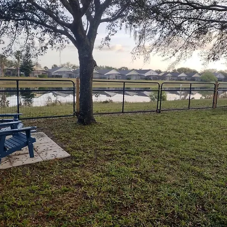 279 Square Meter Luxury Waterfront Home, Private Pool 15 Minutes From Disney!-2