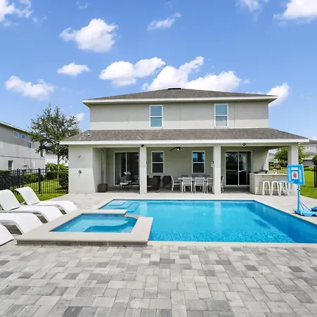Striking Home With Games, Outdoor Kitchen Near Disney With Waterpark & Resort Access At Encore Resort - 7742Ff-2