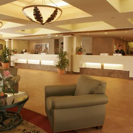 Maingate Lakeside Resort-2