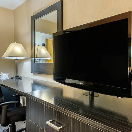 Suburban Studios International Drive-2