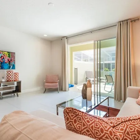 Wonderful Home With Private Pool-3