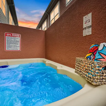 Comfy Villa 5 Min To Dinsey! Hot Tub & Bbq-2