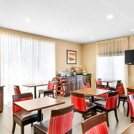 Comfort Suites Orlando Airport-3