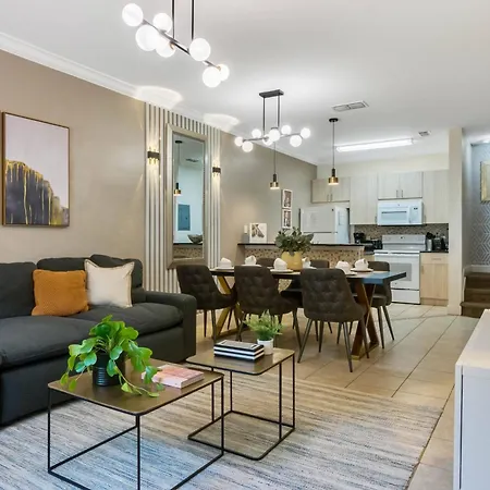 3 Bd 2 Ba Lucaya Village 6-107-2