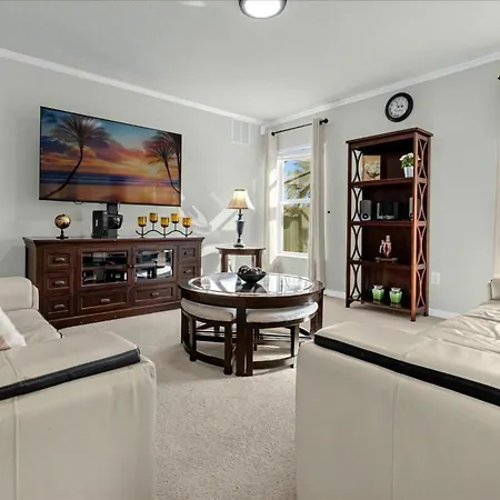 4 Bedrooms 3 Bathrooms Veranda Palms 4461 Np-2