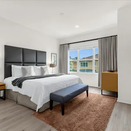 2 Bedrooms 25 Bathrooms Regal Oaks 2634 Cl-2