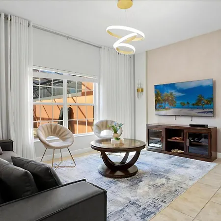 4 Bedrooms 3 Bathrooms Paradise Palms 8974 Mp-3