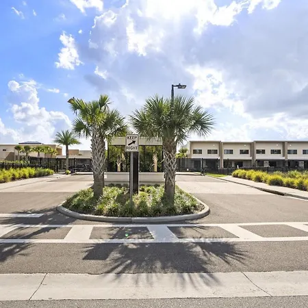 Sunny Home | Resort Community • Near Disney-2