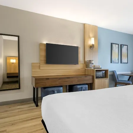 Best Western Plus Orlando East - Ucf Area-3