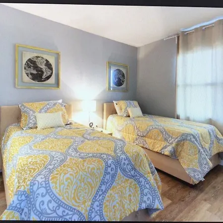 Modern Equipped Apt Best Location!-3