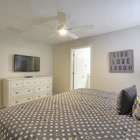 Storey Lake-4 Bedroom Townhome W/Spashpool-1613St-2