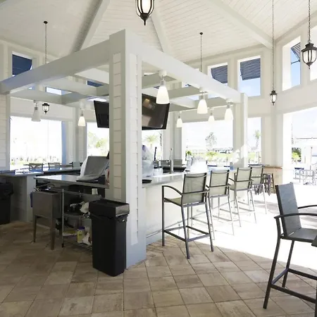 Excellent Apartment At Storey Lake-2