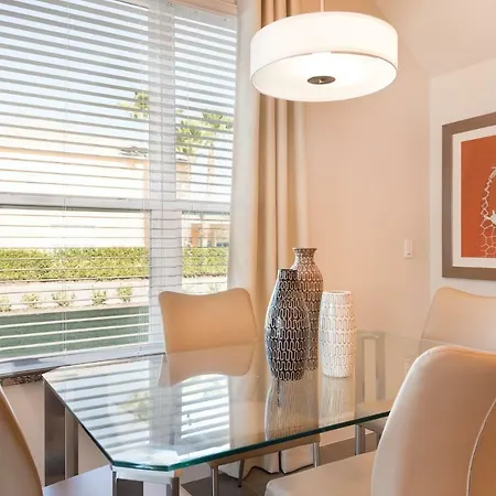 Beautiful 3 Bedroom Suites, 20 Min From Disney Townhouse-3