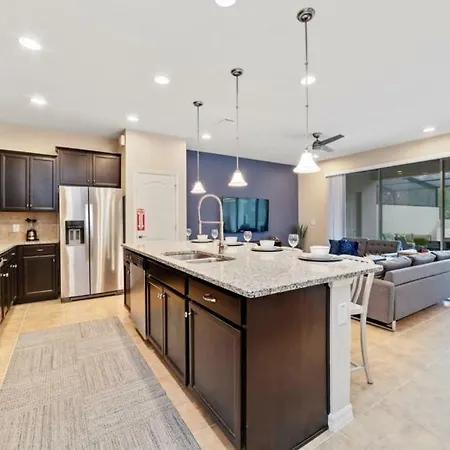 Windsor At Westside Luxury Pool Home Home-2