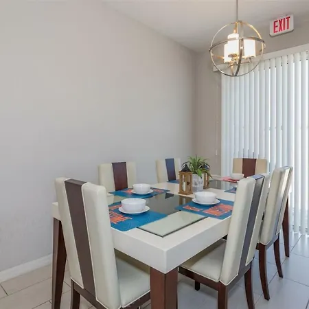 Compass_Bay_5141-2