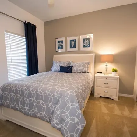 Private Pool And Bunk Beds Plenty Of Room! Townhouse-3