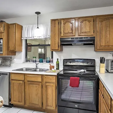 Spacious Central Florida Home: Family Friendly!-3