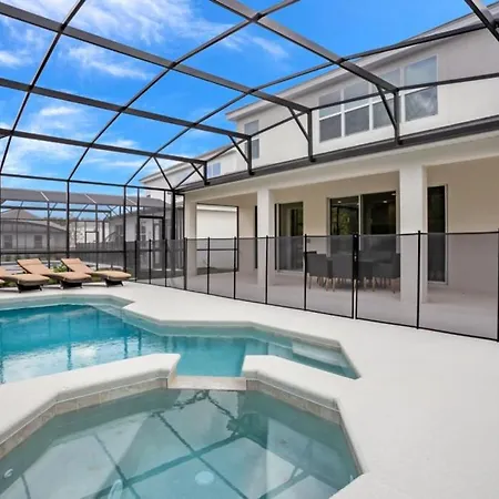 518Mb New And Modern 8 Bedroom 5 Bathroom Villa-3