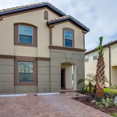 New Fantastic 5 Bed 4 Bathroom Town Home-2