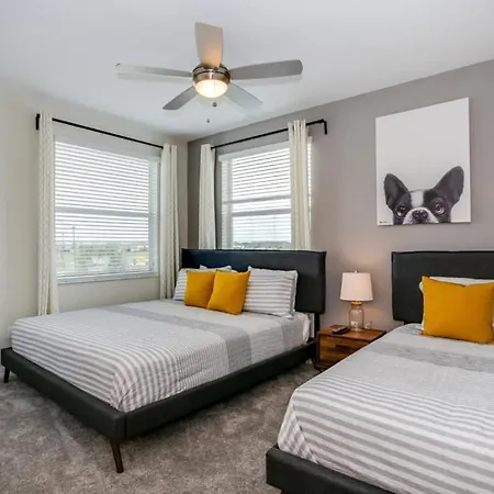 Amazing Story Lake Brand New Condo 4721 Unit208-3