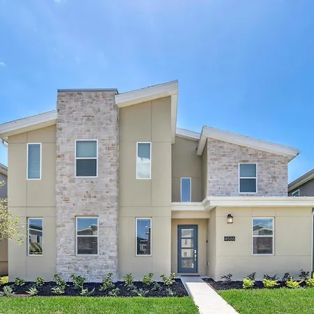 4559Naluxury Lake View 8 Bedroom Villa With Games Room-2