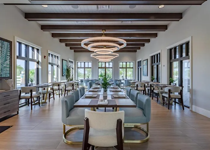 6 Bedrooms - 5,5 Bathrooms - Solara 9055 Sr Orlando