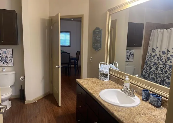5*Beautiful Gated Lake Nona 2/2- With Study Orlando che accetta animali