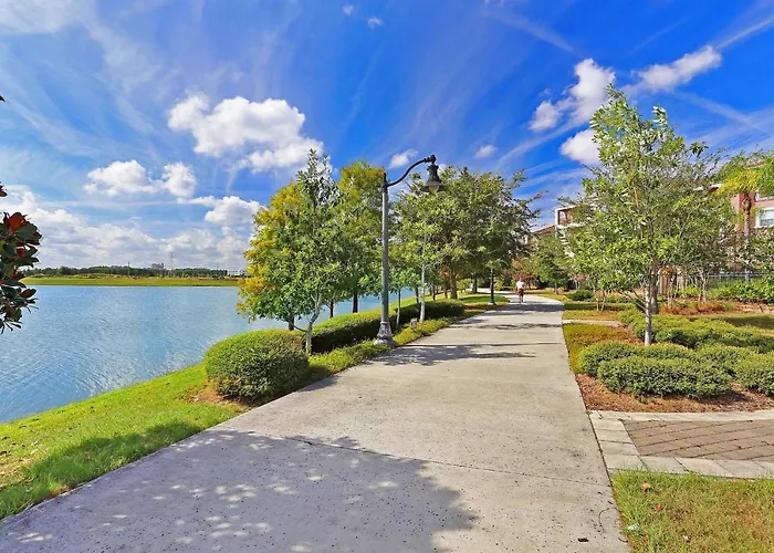 Epic Universe 4 Bedroom Plus, Lake View Condo, Vista Cay-1008 Orlando que aceita animais de estimação