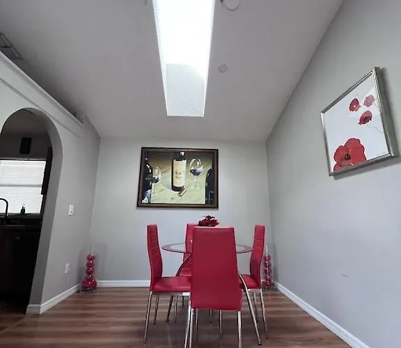 Family Paradise. 3 Bedrooms, 2 Bathrooms. Orlando que aceita animais de estimação