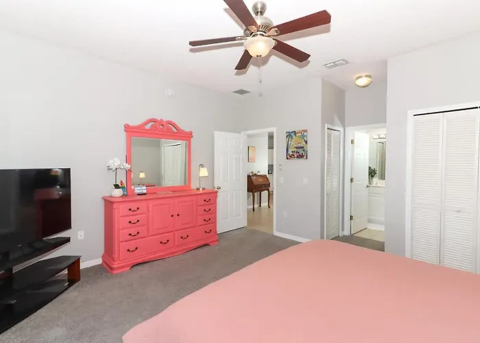 Stylish Condo Near Disney, Ideal For Long Stays. Orlando