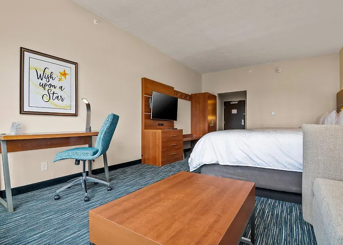 Holiday Inn Express & Suites Orlando- Lake Buena Vista By Ihg