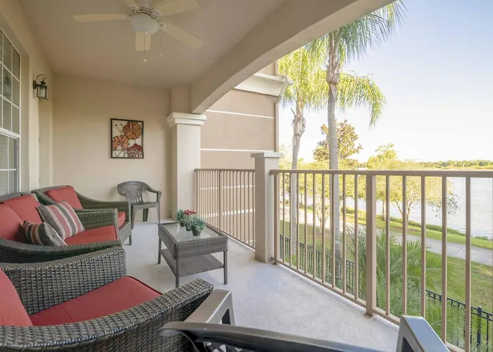 Lake View Delight - Premium Condo Near Pool And Parks Orlando