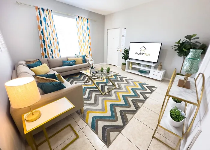 Comfortable Apart 4Bdrm3Bath- 4 Miles To Disney Orlando
