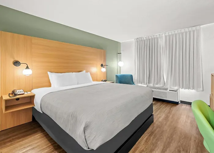 Quality Inn Orlando Near International Drive Williamsburg com campo de golfe