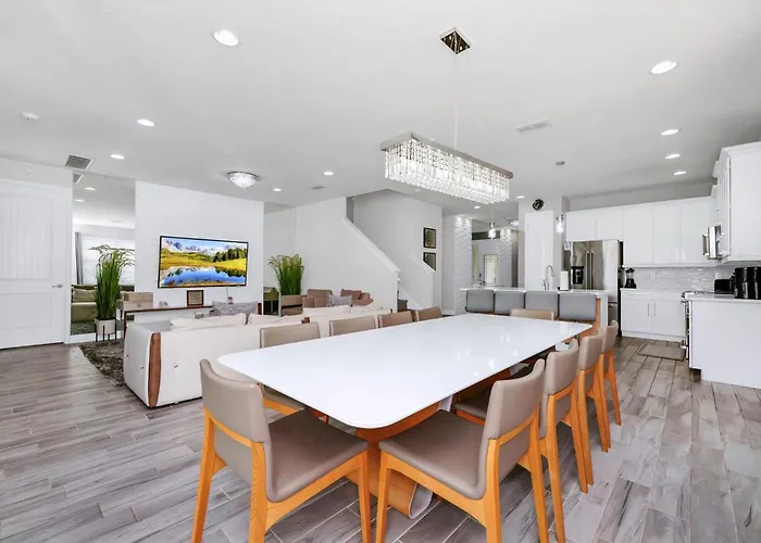 Striking Home With Games, Outdoor Kitchen Near Disney With Waterpark & Resort Access At Encore Resort - 7742Ff Orlando che accetta animali