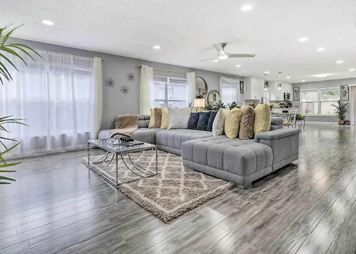 Villa Chic Orlando Family Getaway W/ Fenced Yard! admite animales