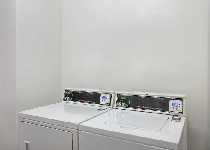 Quality Inn & Suites Orlando East - Ucf Area Alafaya admite animales