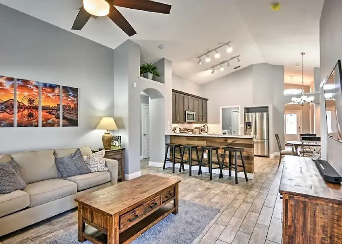 Luxury Retreat With 2 Master Suites Pool & Hot Tub Bbq Pool Table 2 Miles Disney Orlando